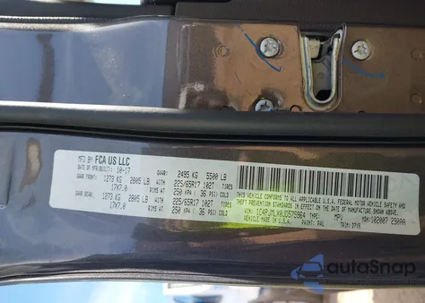 2018 Jeep Cherokee Latitude Plus 4X4 from USA, damaged, VIN 1C4PJMLX0JD575964